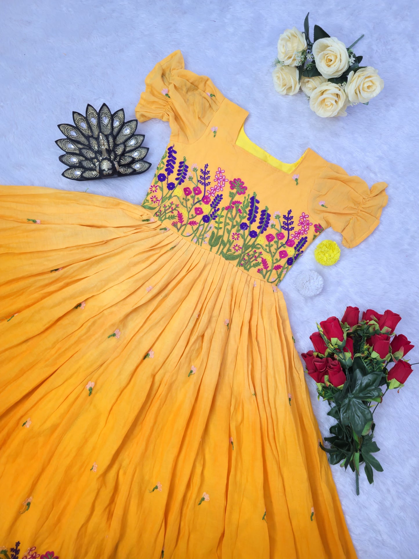 Cora cotton embroidered padding gowns