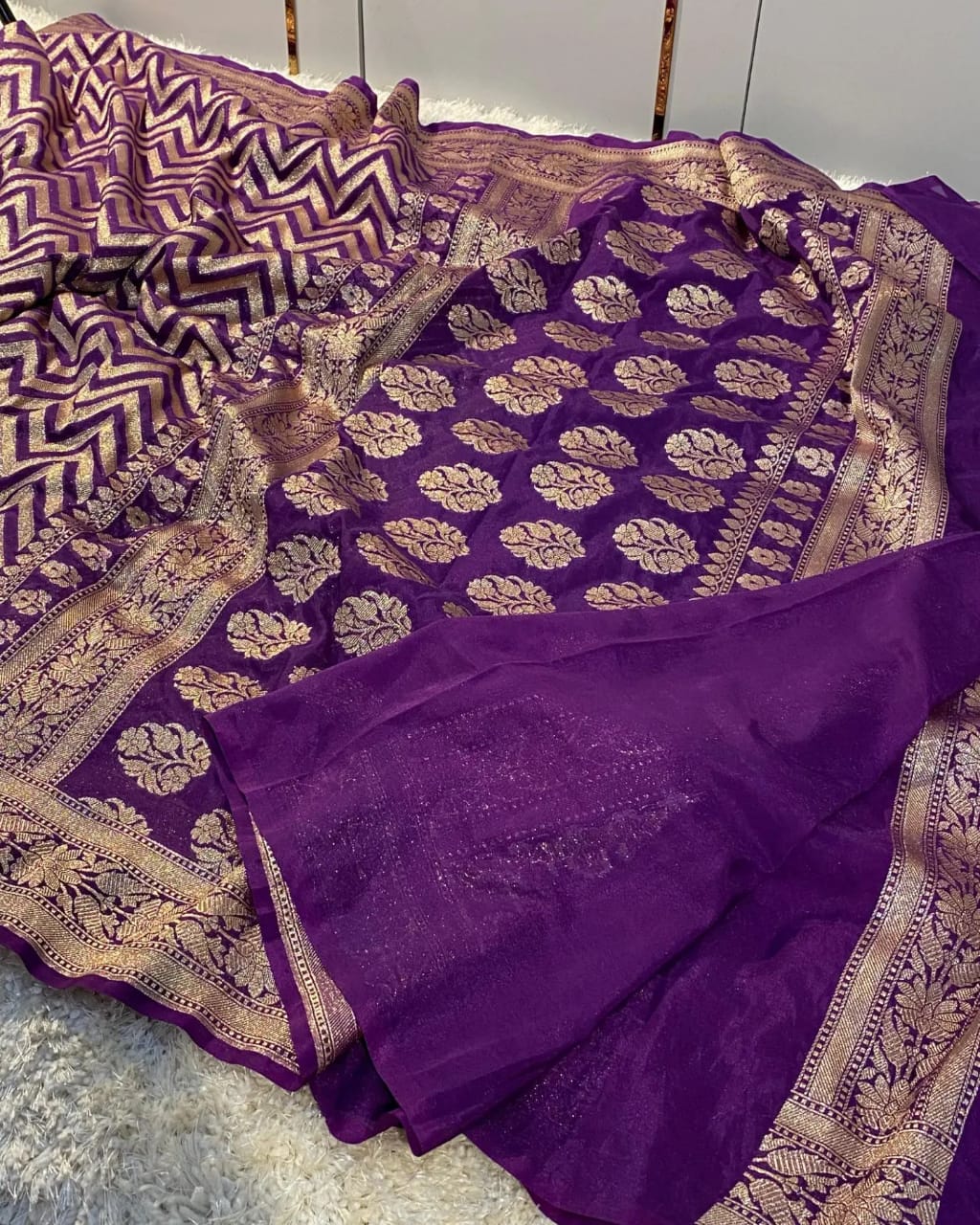 Banarasi Kadhi Georgette Saree