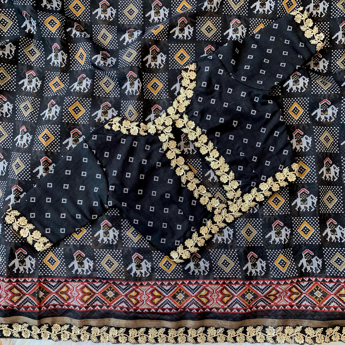 Ikkat Lenin saree with stitched Blouse