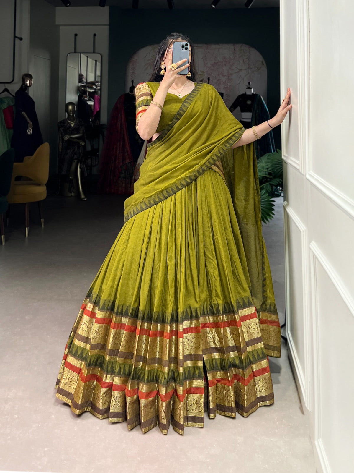 A tale Of Royalty Woven in Chanderi Zari Lehenga