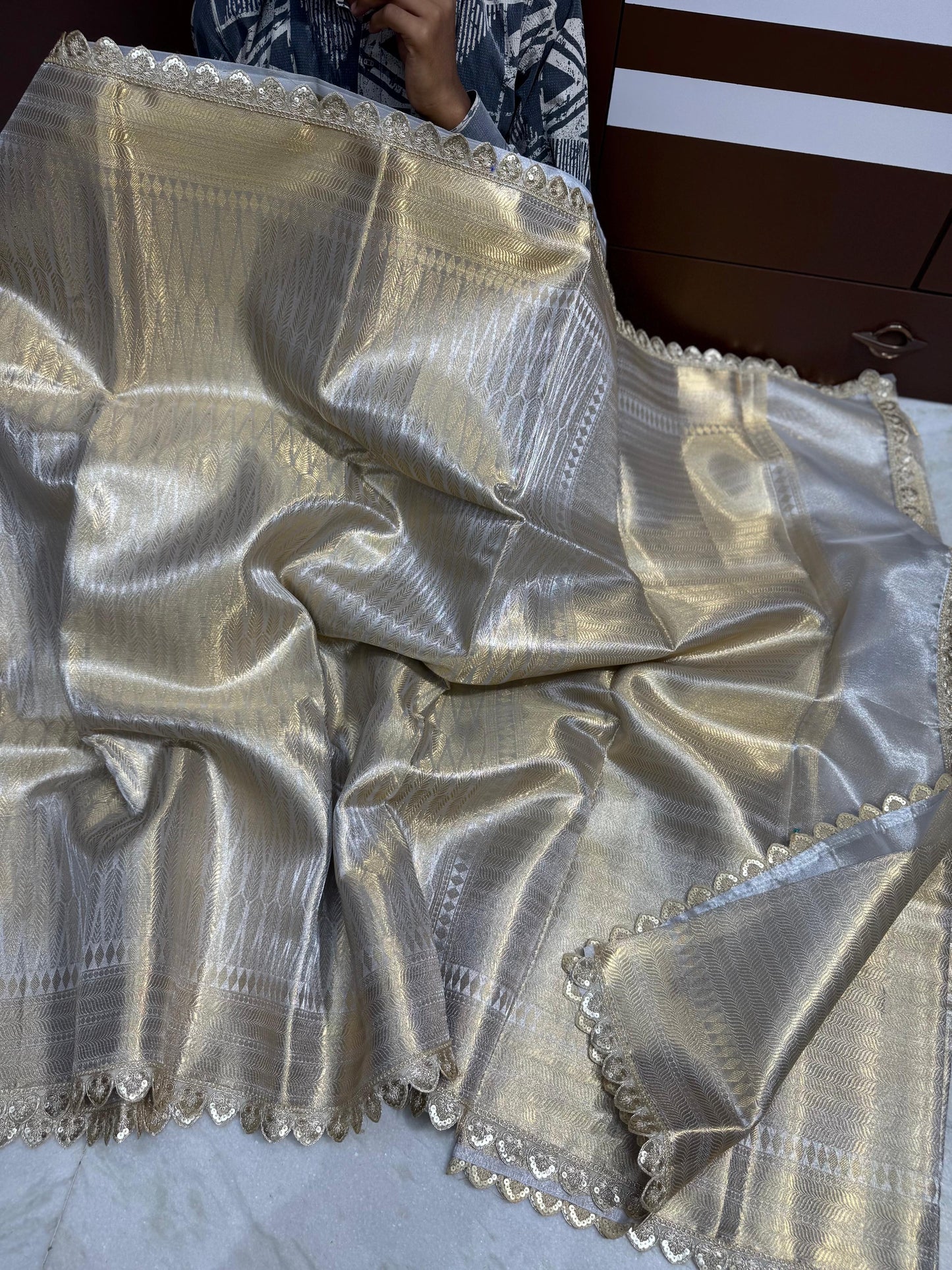 Banarasi tisuuws classic saree budget