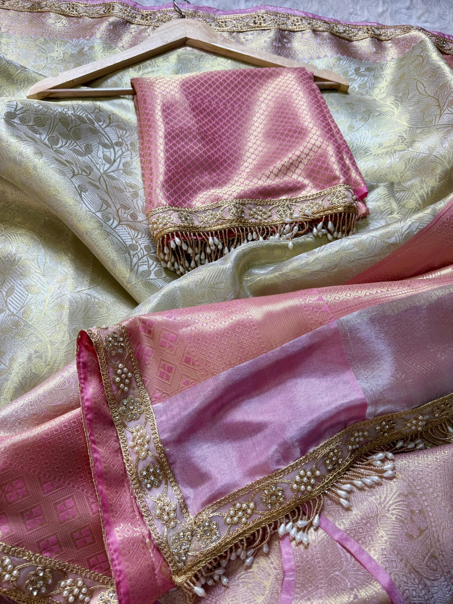 Festival Kanchipuram Banarasi Sarees with lace for Sravanamasam