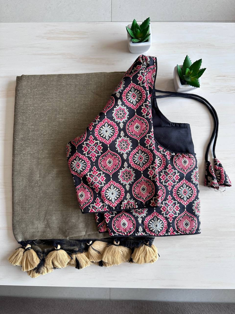 Budget Khadi Cotton with Tassels on Boarder