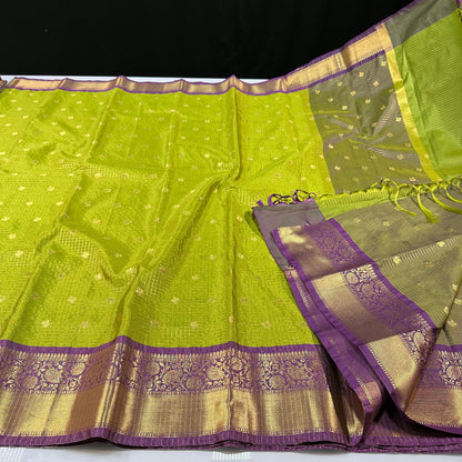 Classic Semi Vintage Saree Gadwal Checks