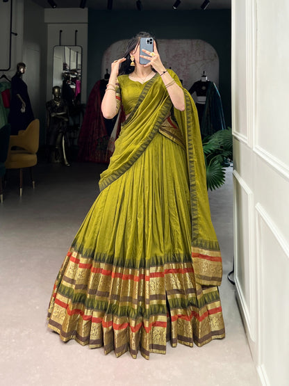 A tale Of Royalty Woven in Chanderi Zari Lehenga
