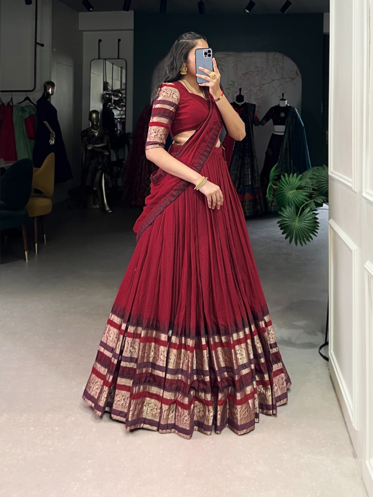 A tale Of Royalty Woven in Chanderi Zari Lehenga