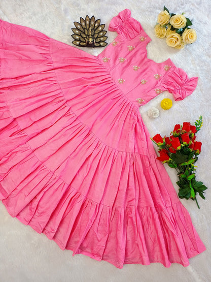 Soft cotton gowns hand pearl