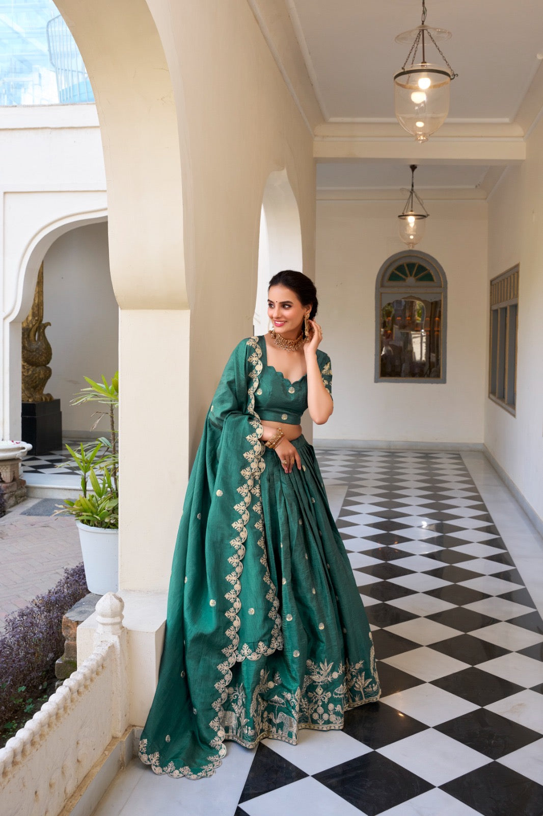 Queen Gold Crush Lehengas