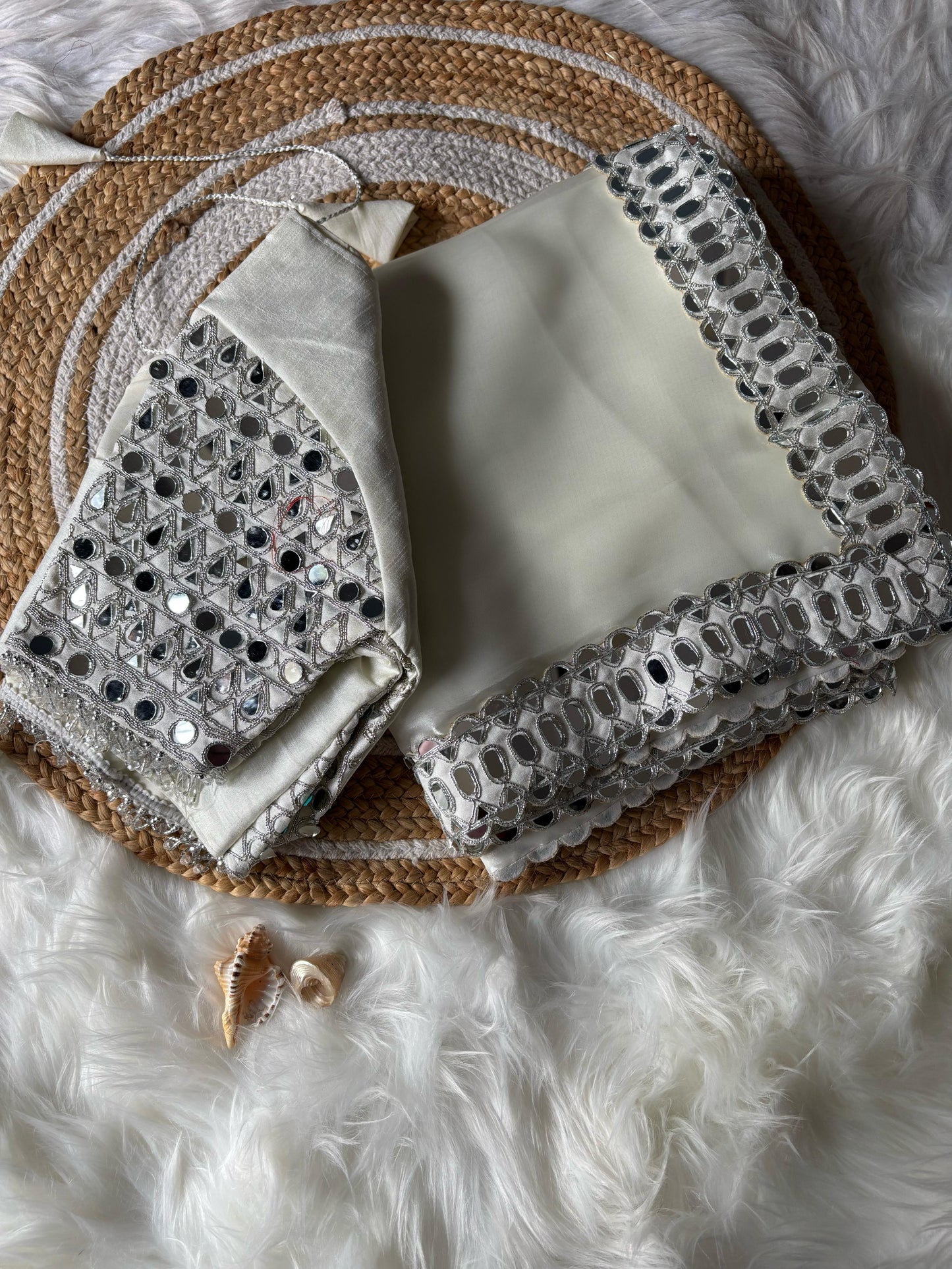 Stitched Blouse With Mirror Saree