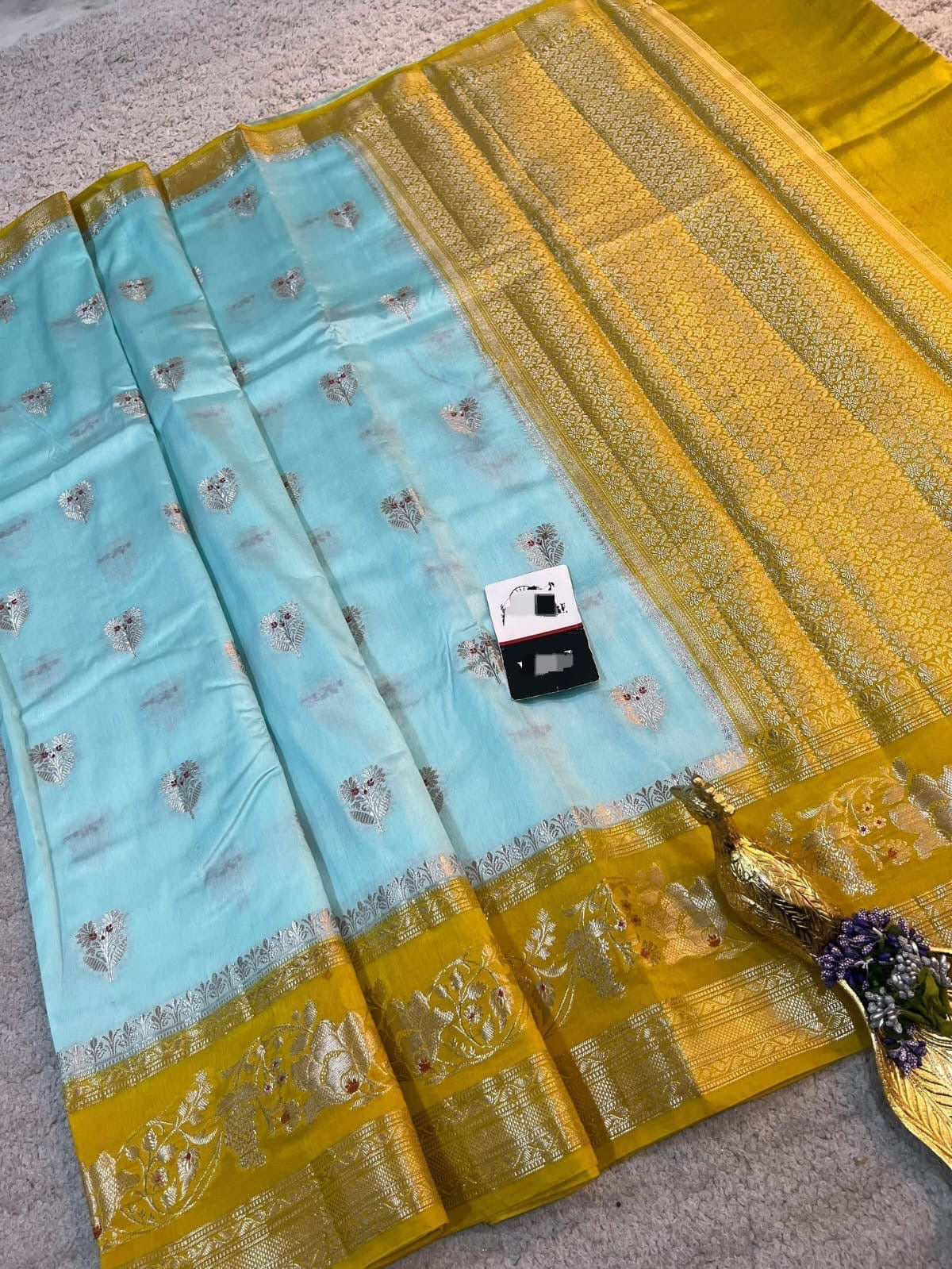 Festival Classic Raw Mango Trendy Saree