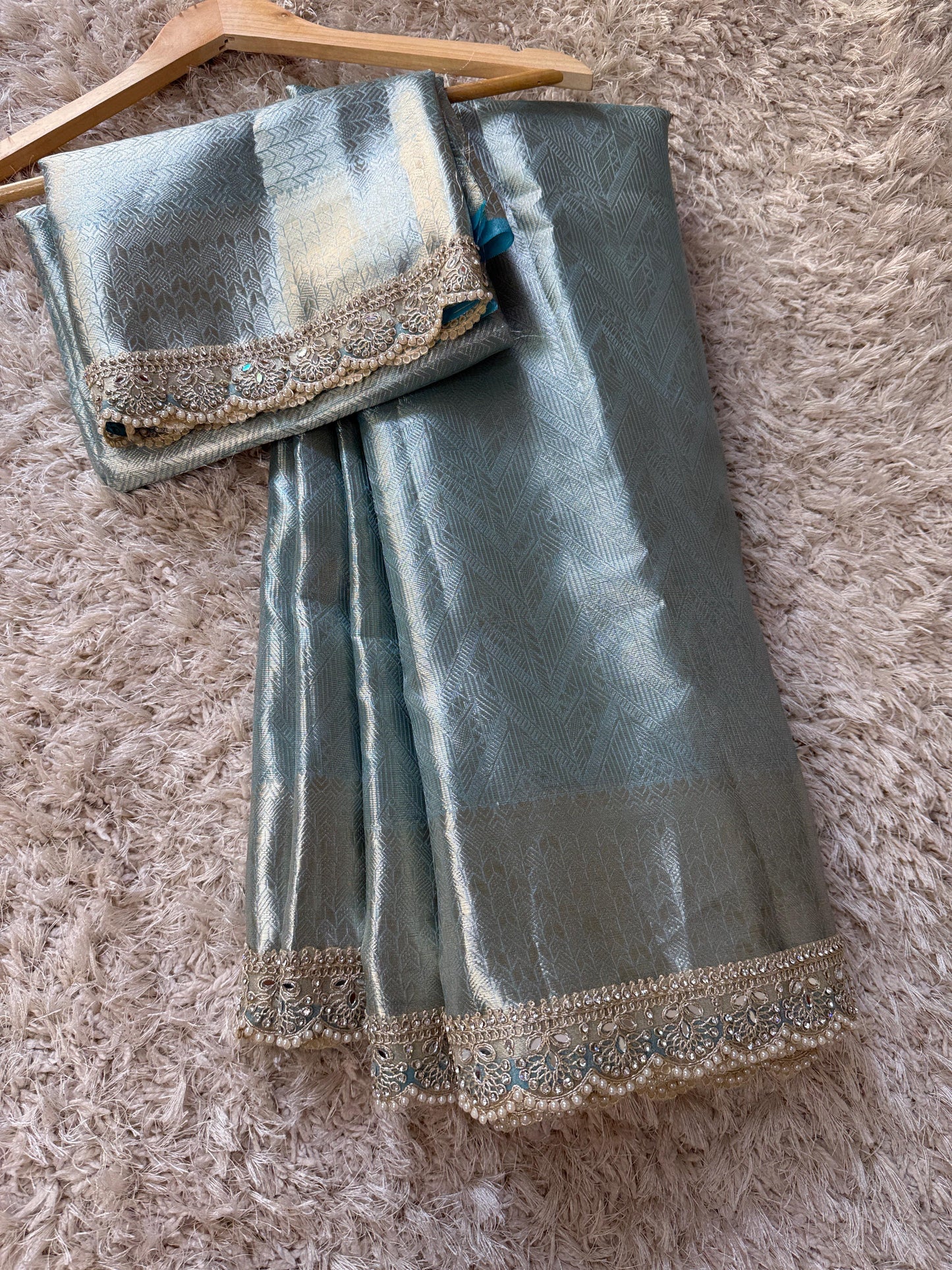 Luxe Banarasi Kanchipuram Lace saree