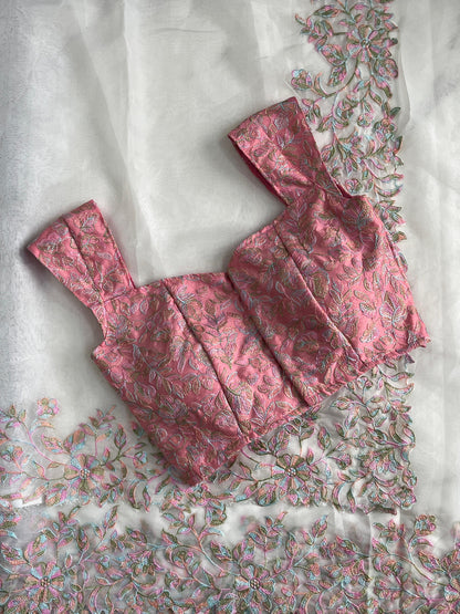 Pure tabi silk embroidered with stitched blouse