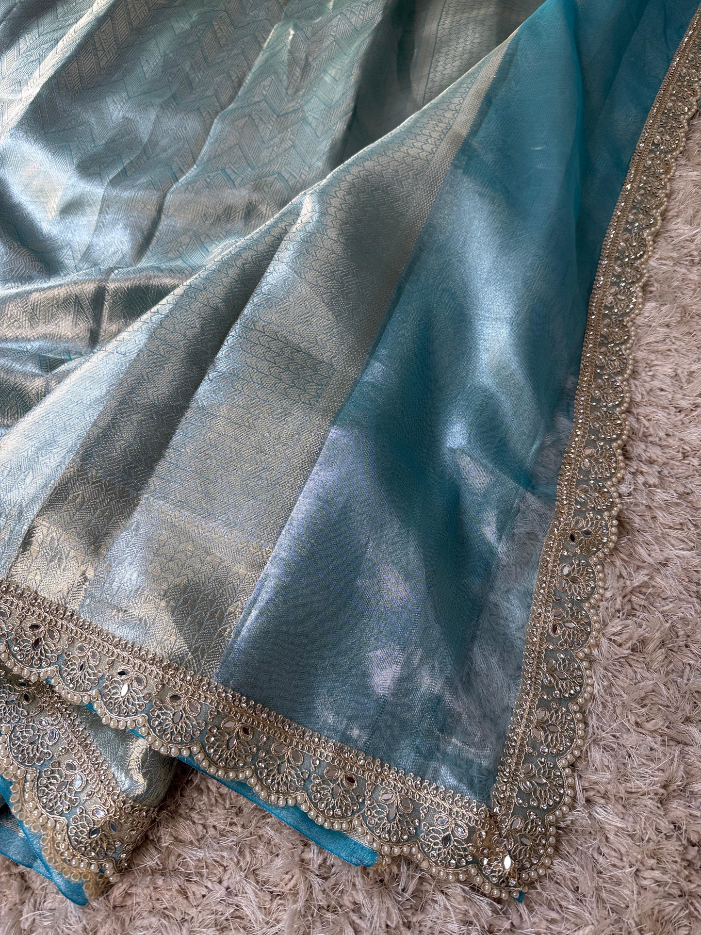Luxe Banarasi Kanchipuram Lace saree
