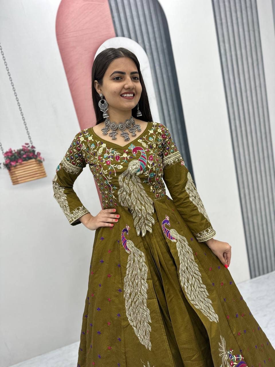 Big Boss, peacock  Degsiner Lehenga