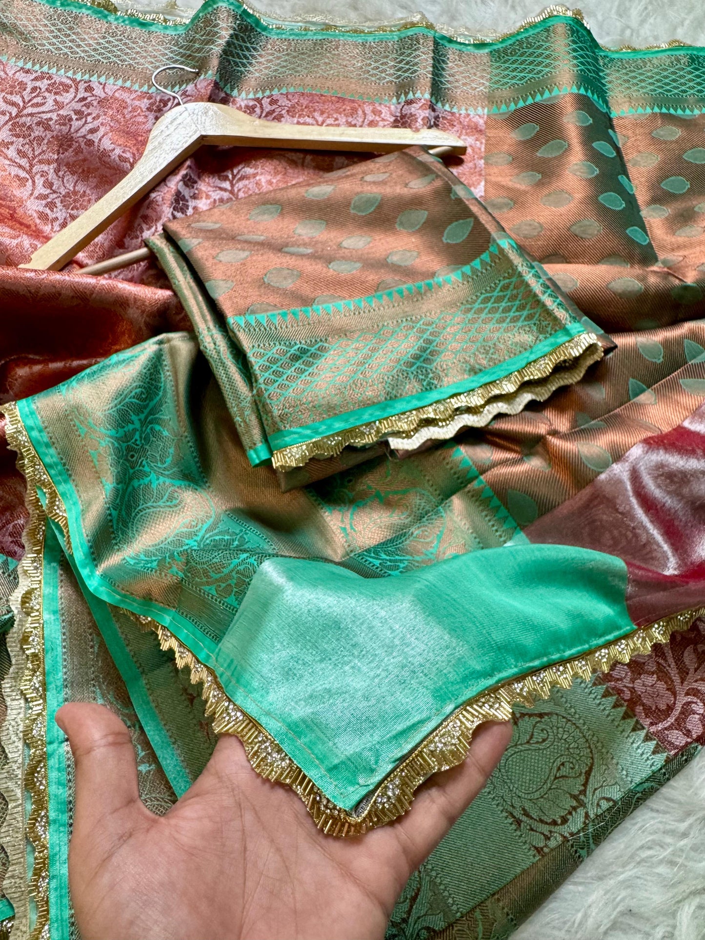 Festival Kanchipuram Banarasi Sarees with lace for Sravanamasam