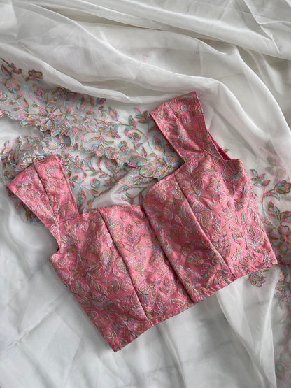 Pure tabi silk embroidered with stitched blouse