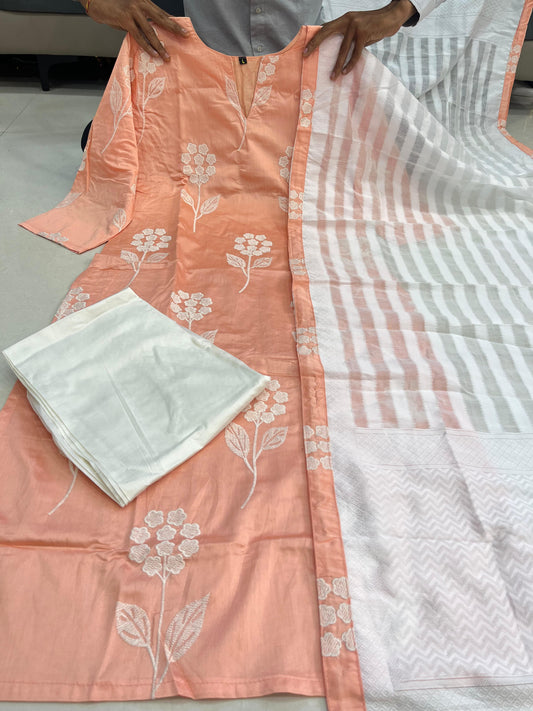 Alia Bhatt , baby pink embroidery Kurtis set