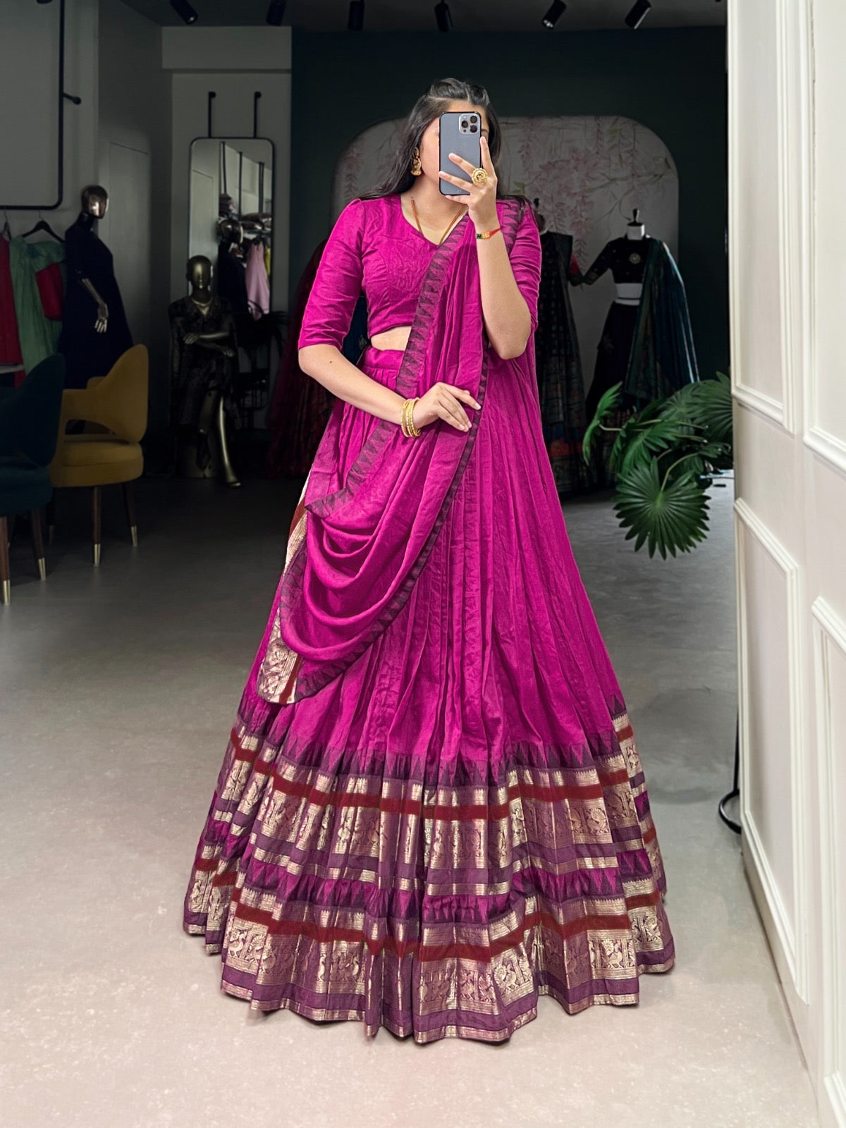 A tale Of Royalty Woven in Chanderi Zari Lehenga