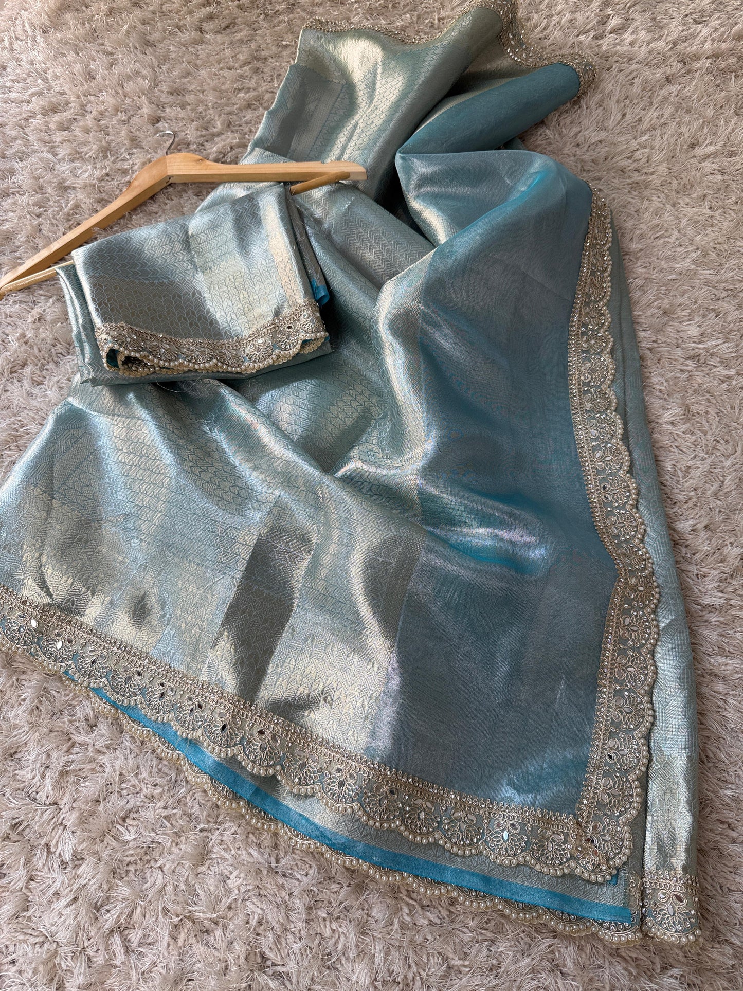 Luxe Banarasi Kanchipuram Lace saree