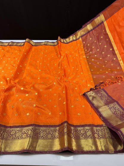 Classic Semi Vintage Saree Gadwal Checks