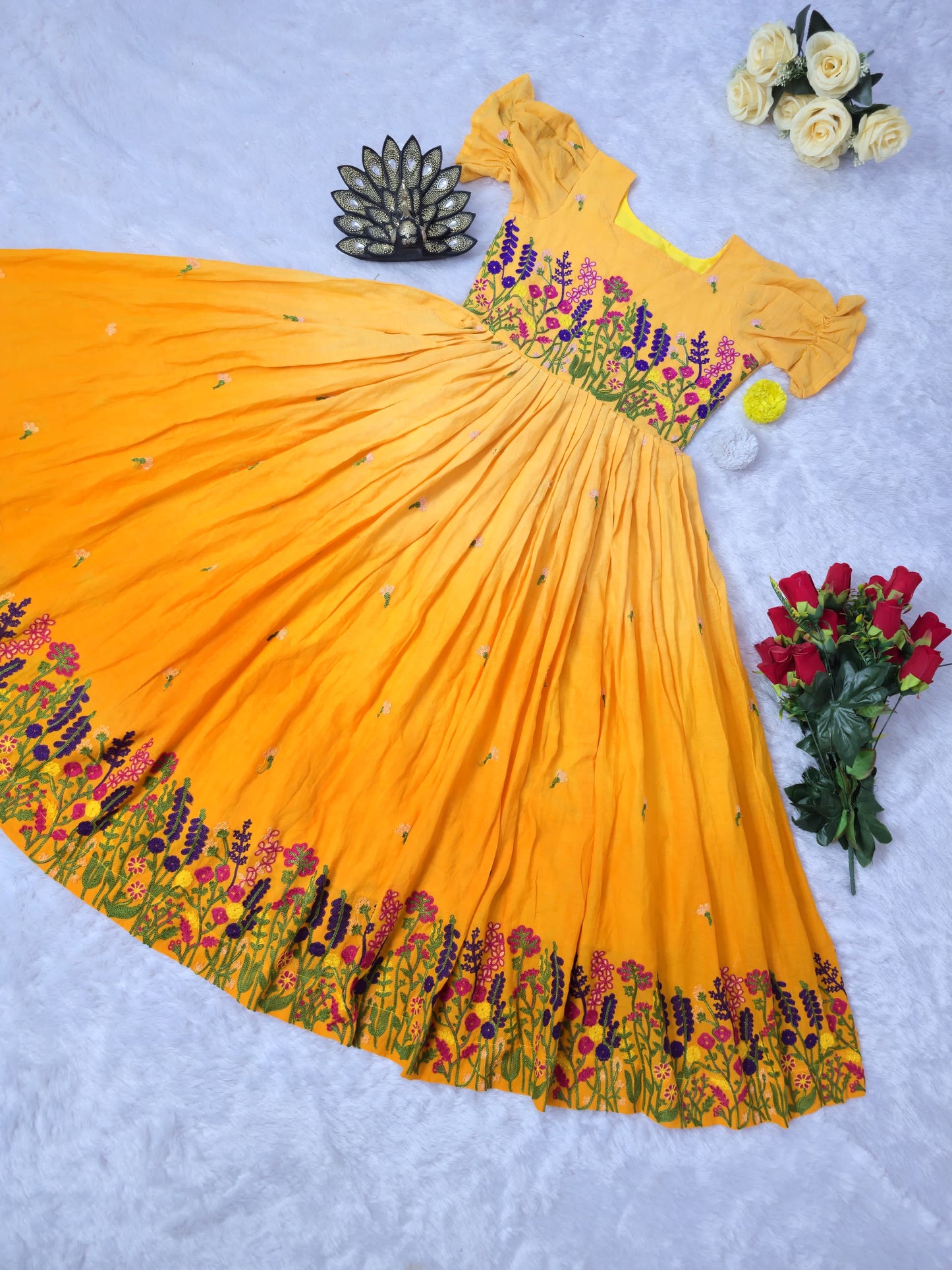 Cora cotton embroidered padding gowns