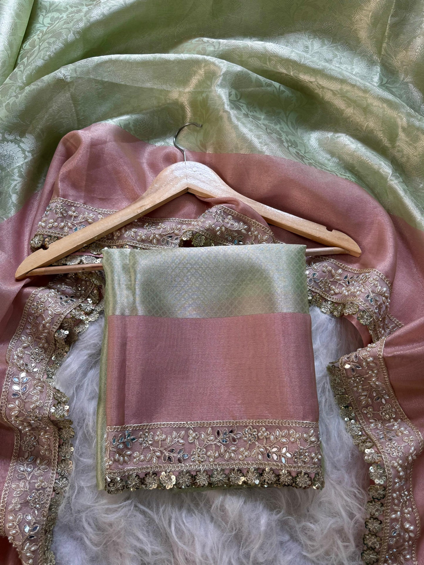 Festival Kanchipuram Banarasi Sarees with lace for Sravanamasam