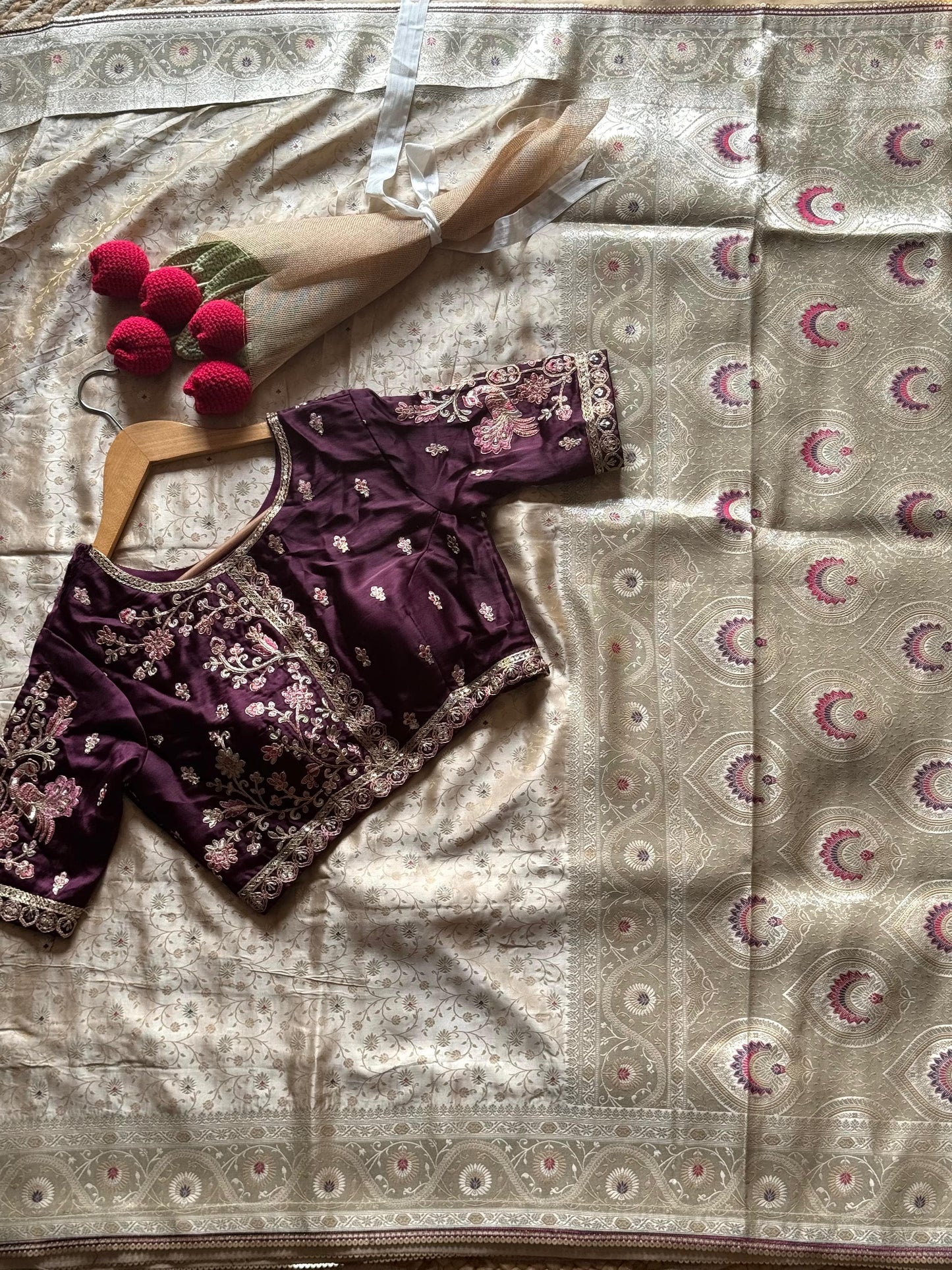 Desginer Luxe Stitched Blouse Saree