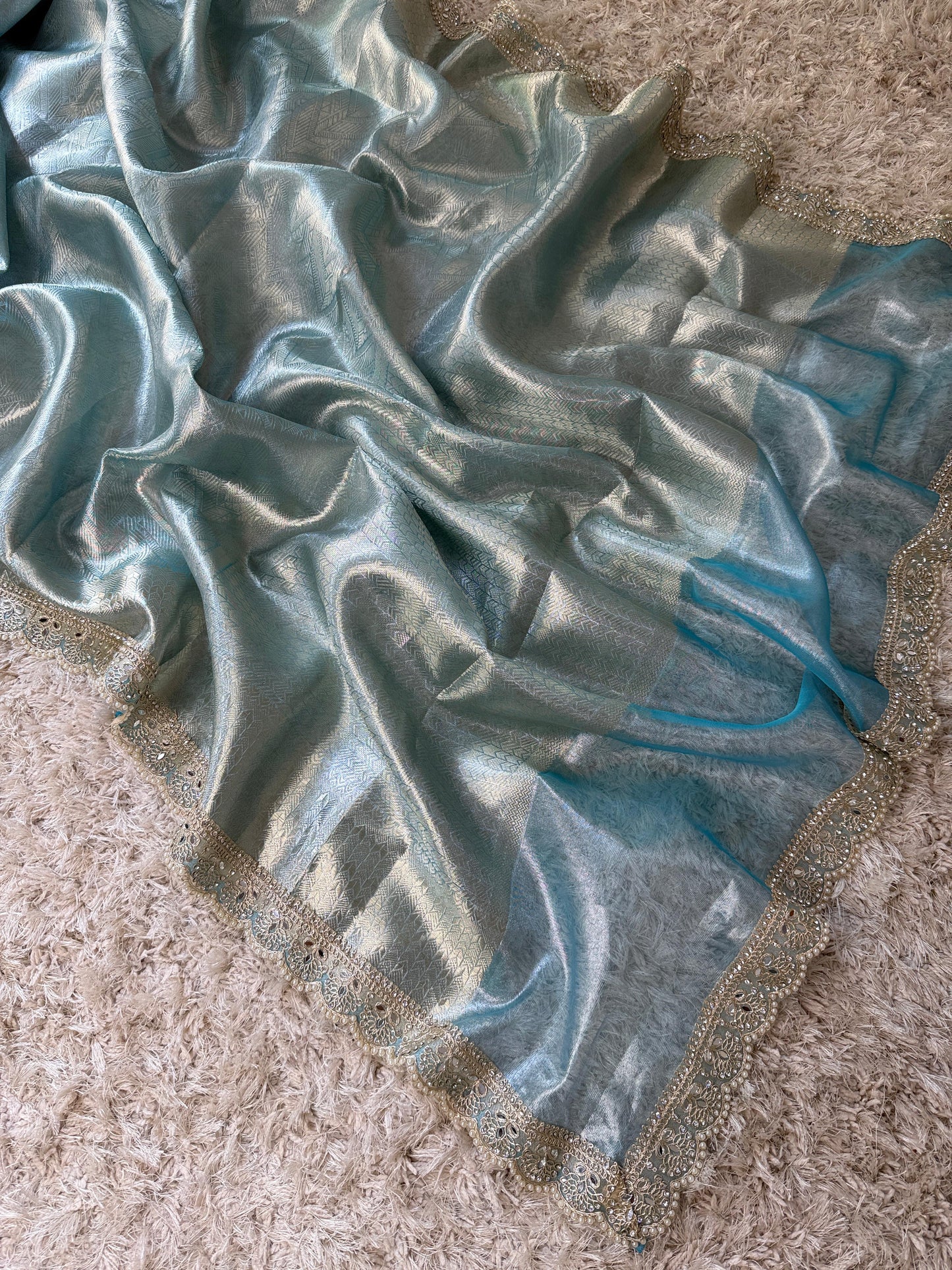 Luxe Banarasi Kanchipuram Lace saree