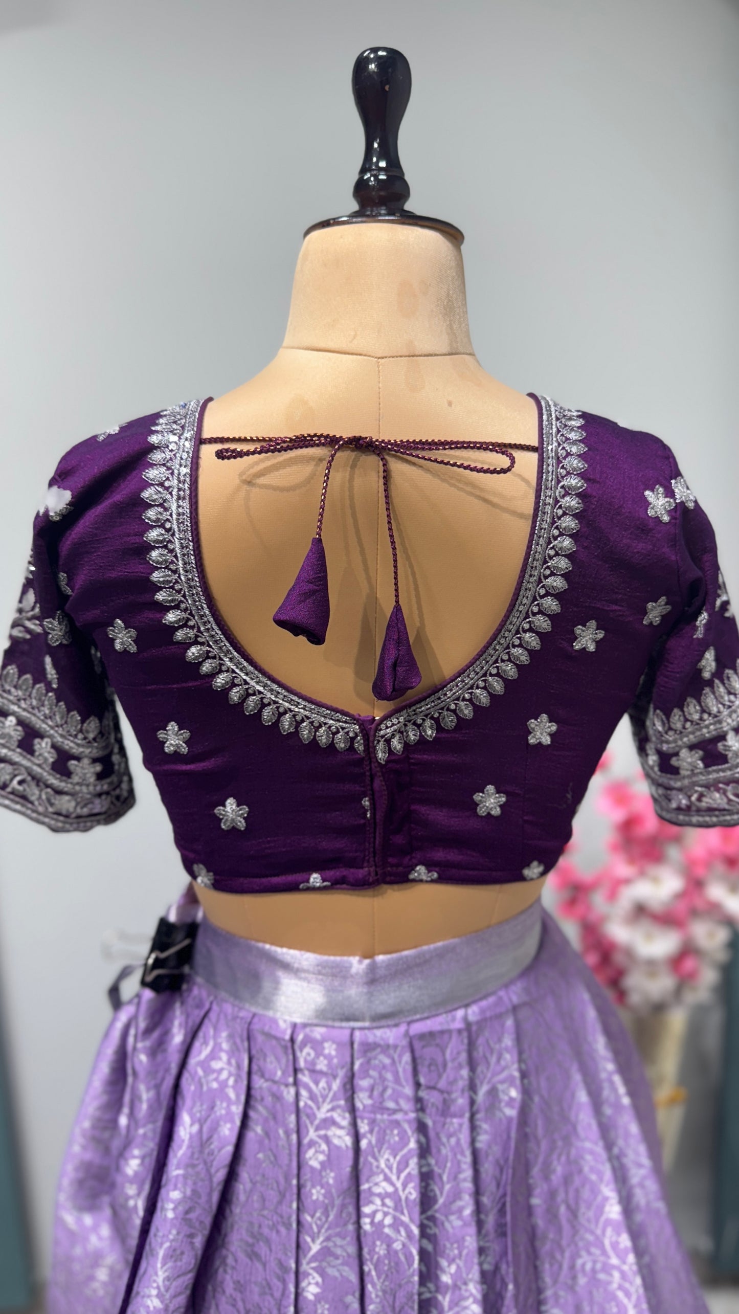Sweetheart Neckline stitched Blouse  /Kanchipuram Lehenga
