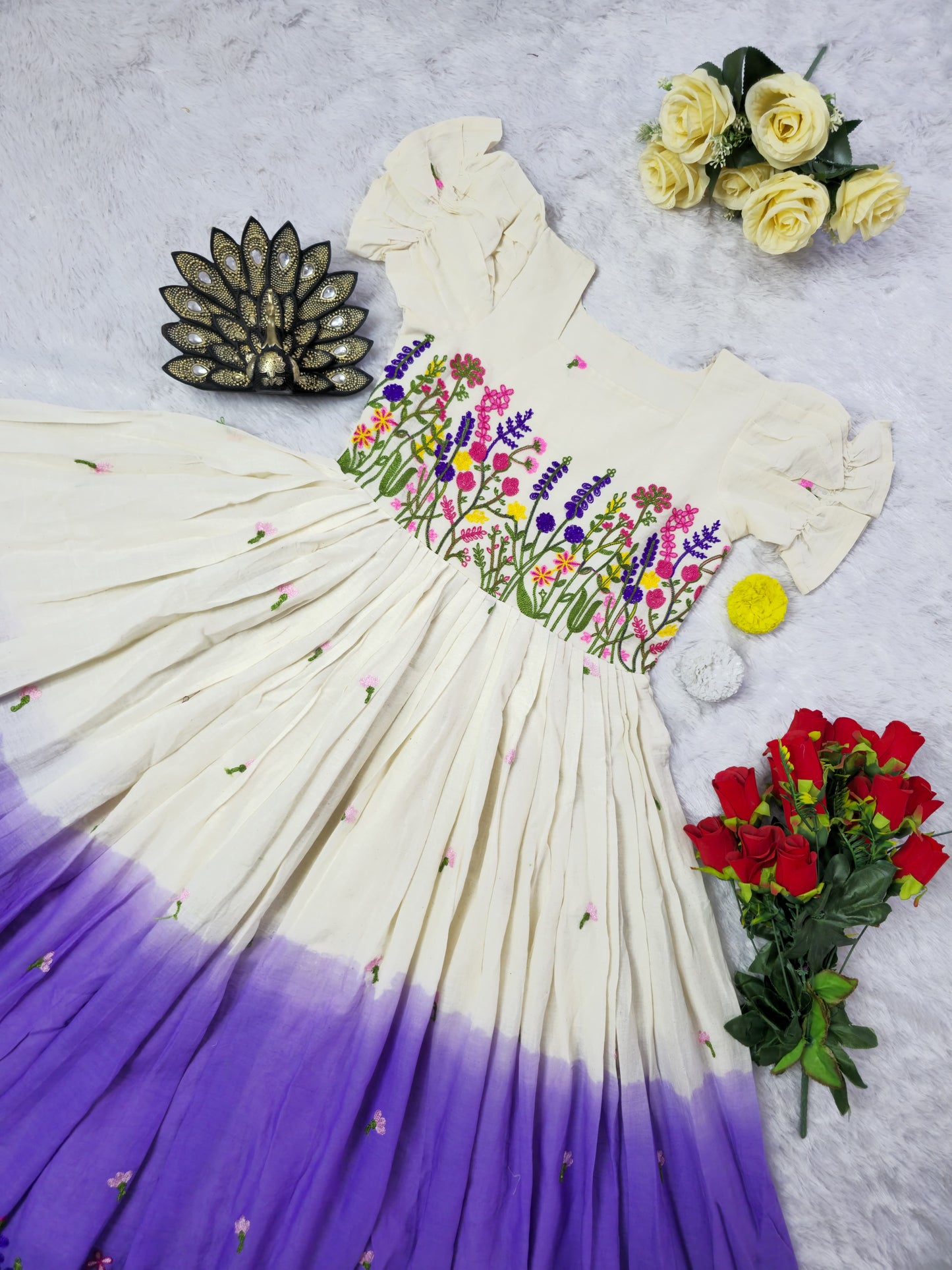 Cora cotton embroidered padding gowns