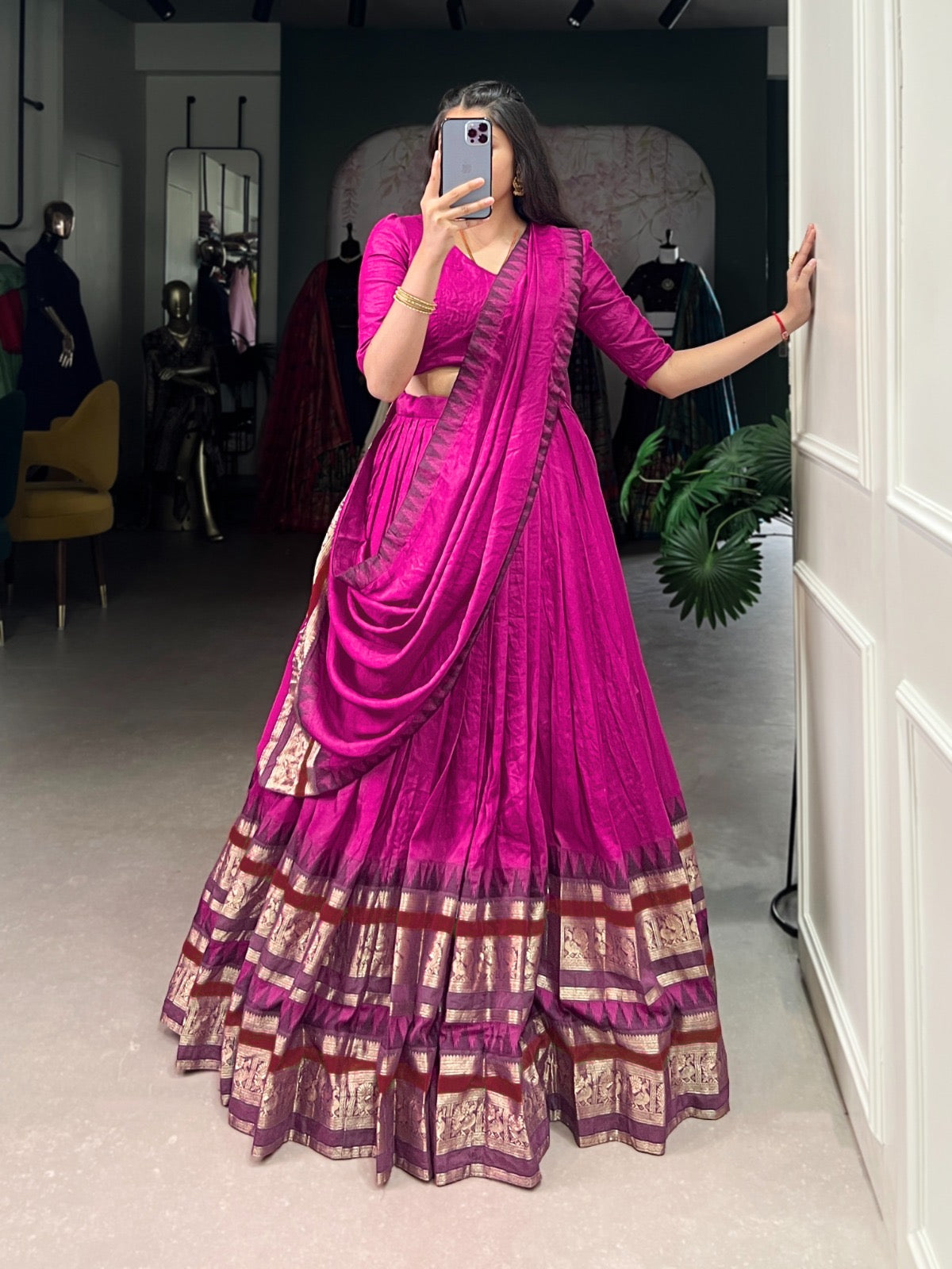 A tale Of Royalty Woven in Chanderi Zari Lehenga