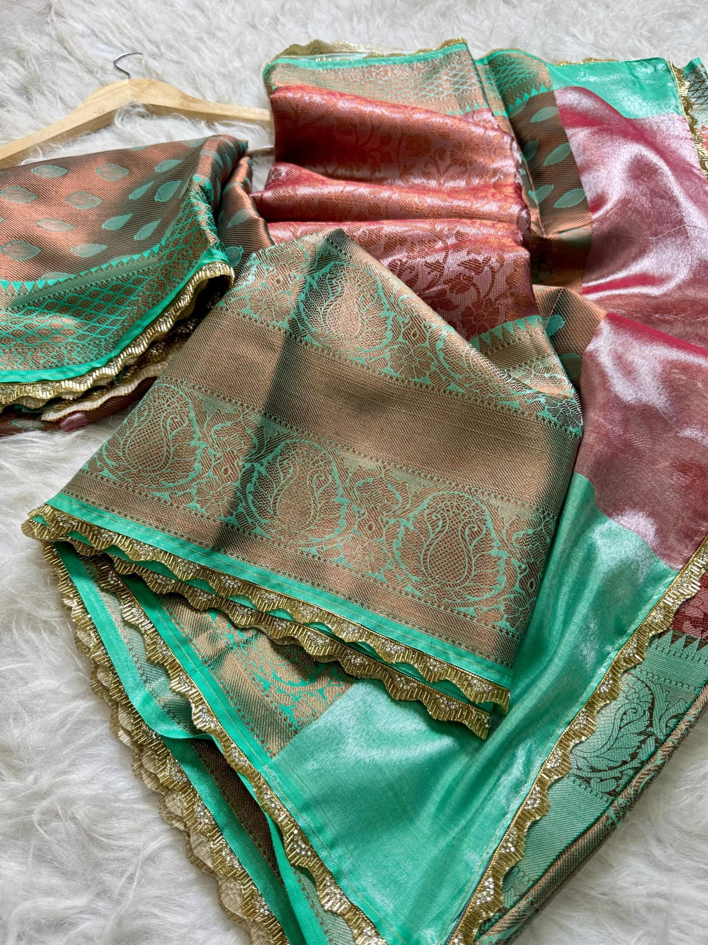 Festival Kanchipuram Banarasi Sarees with lace for Sravanamasam