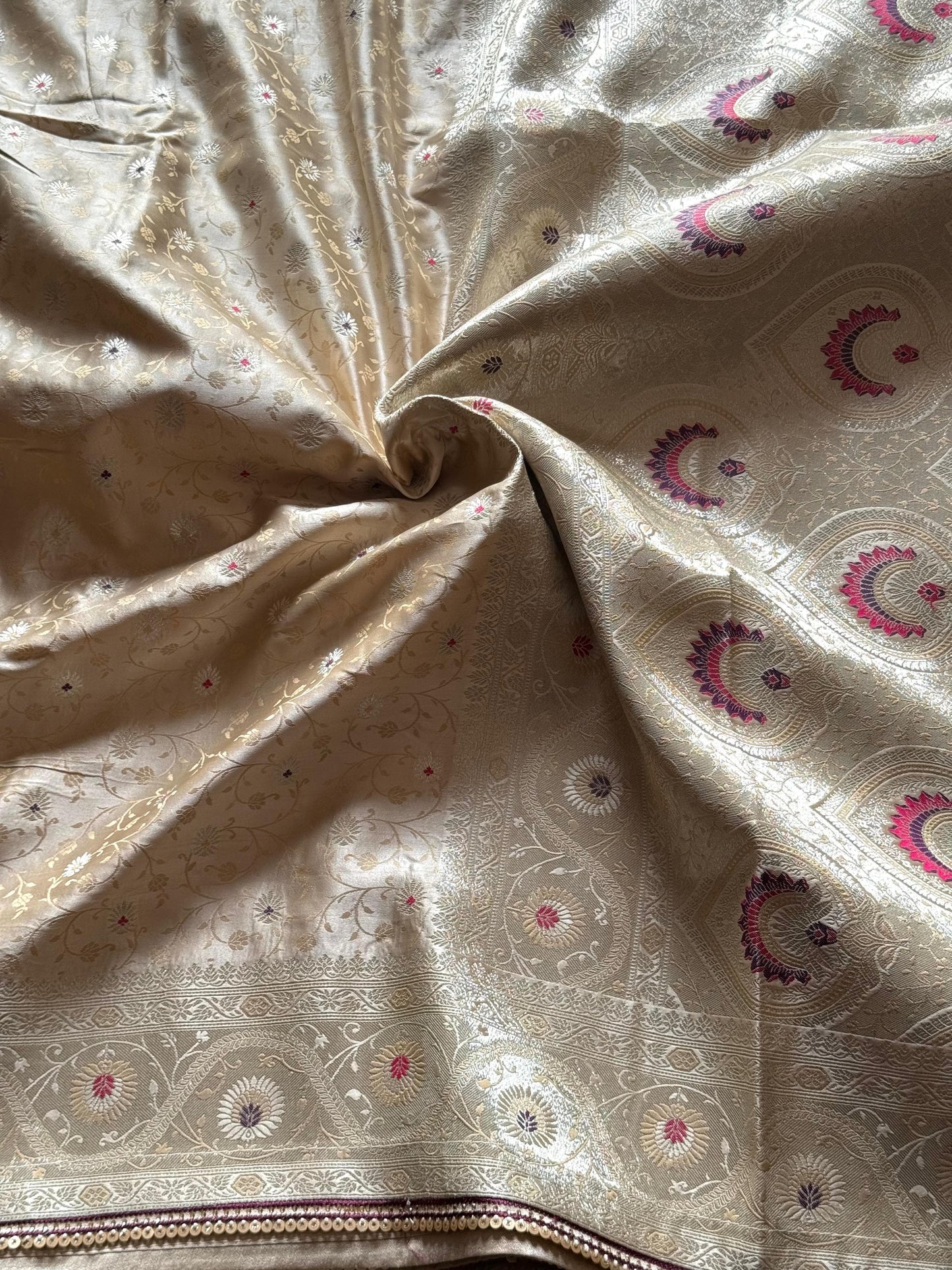 Desginer Luxe Stitched Blouse Saree