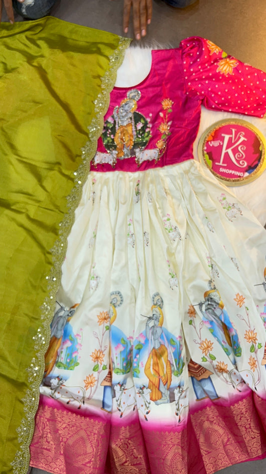 Vintage  classic  designer gowns