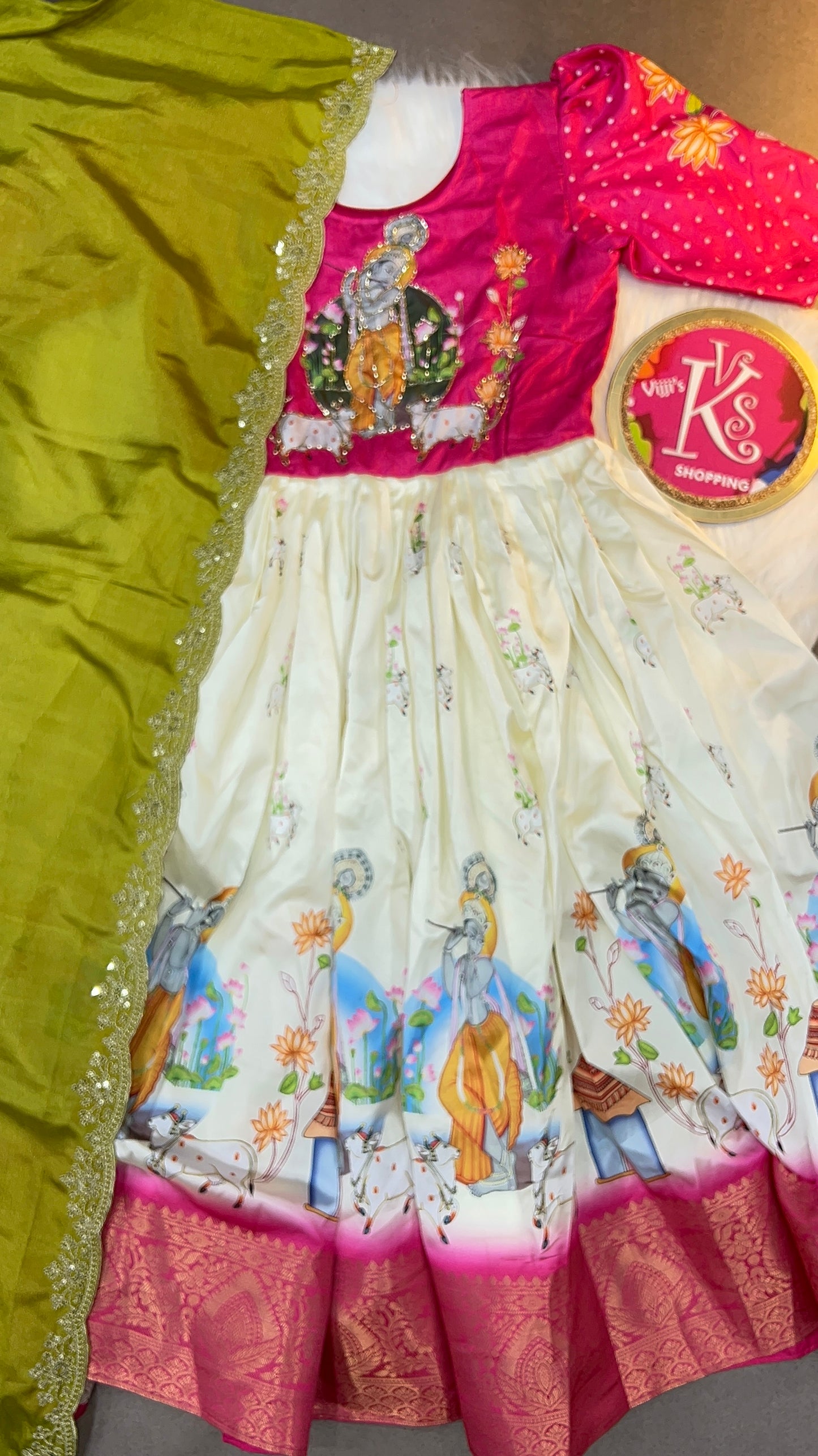 Vintage  classic  designer gowns