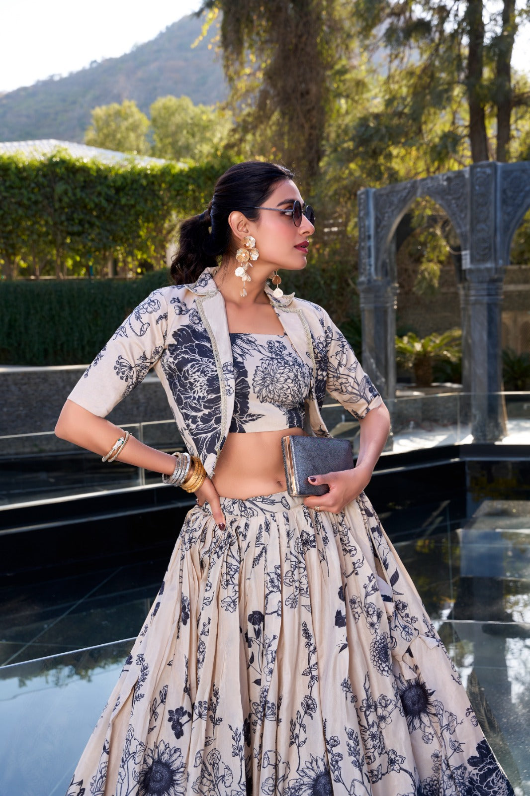 Tussle silk Lehenga  with Coart blooming Charm