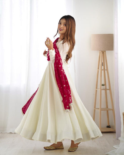 Heavy pure silk 3 in ones sets /gowns