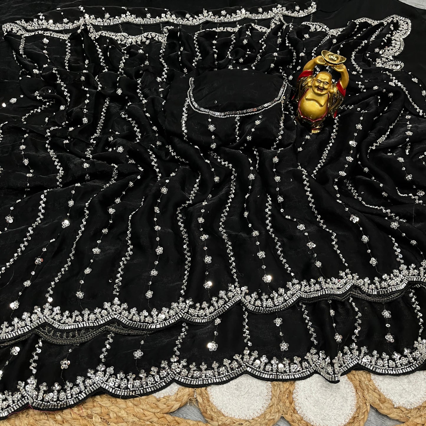 Glamour Trending Handwork luxe  sarees