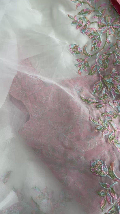 Pure tabi silk embroidered with stitched blouse