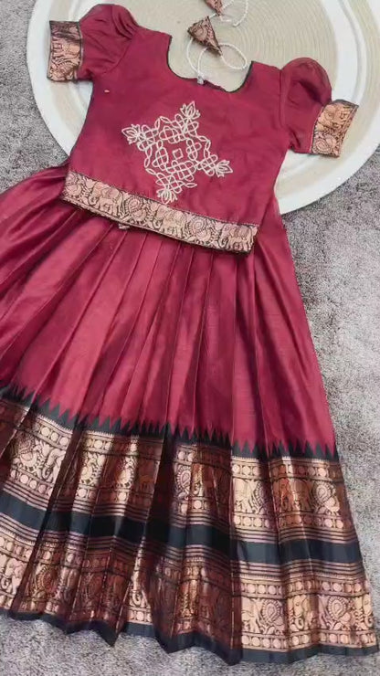 Kollam design cute kids lehenga