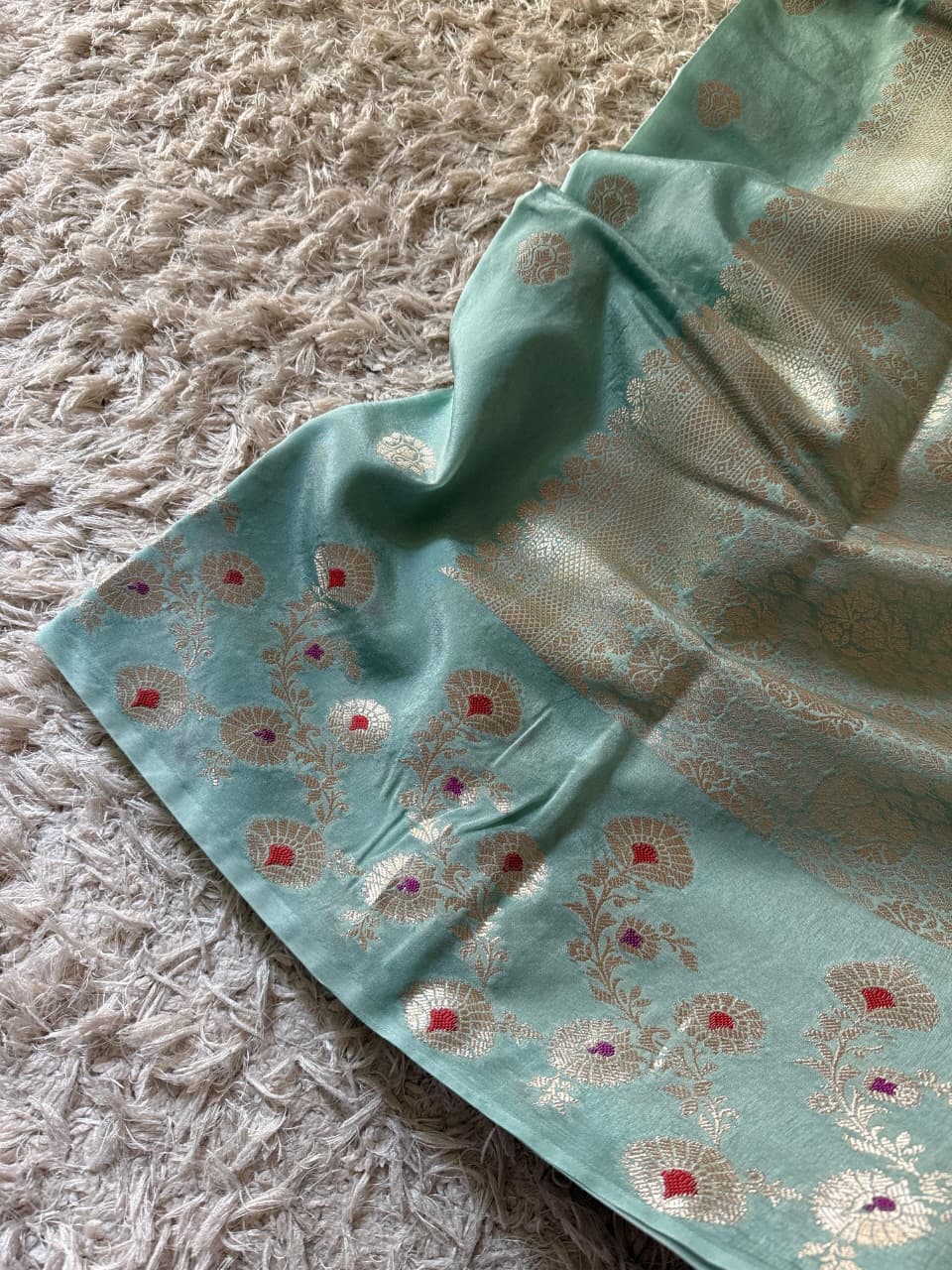 Viscose Banarasi’s budget soft weaving saree
