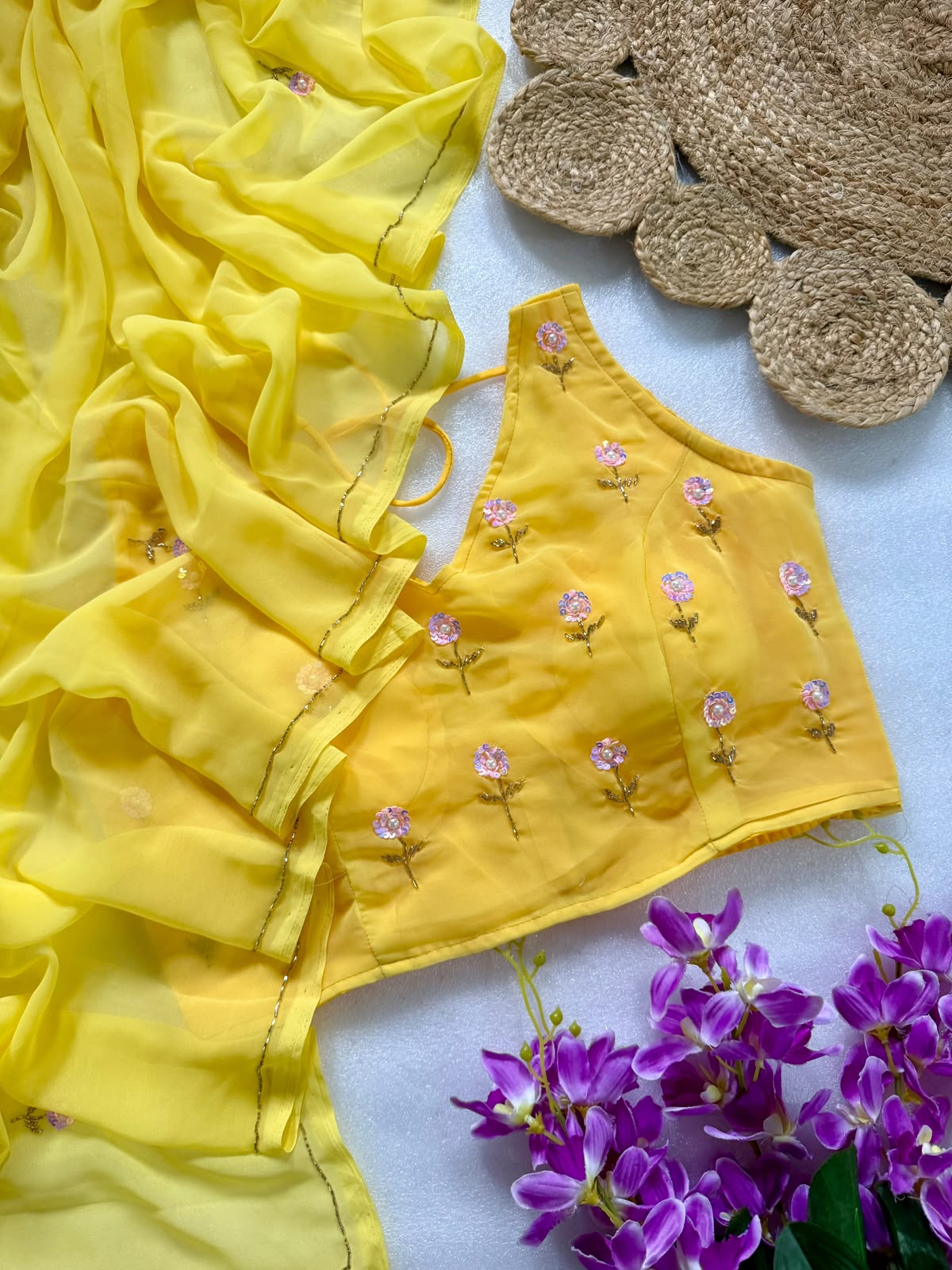 Cuttdana Georgette Saree with stitched blouse