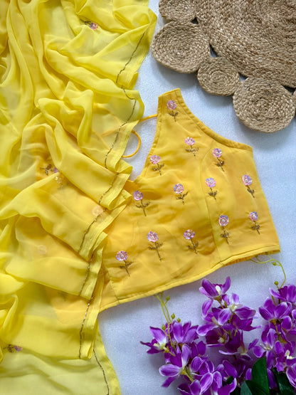 Cuttdana Georgette Saree with stitched blouse