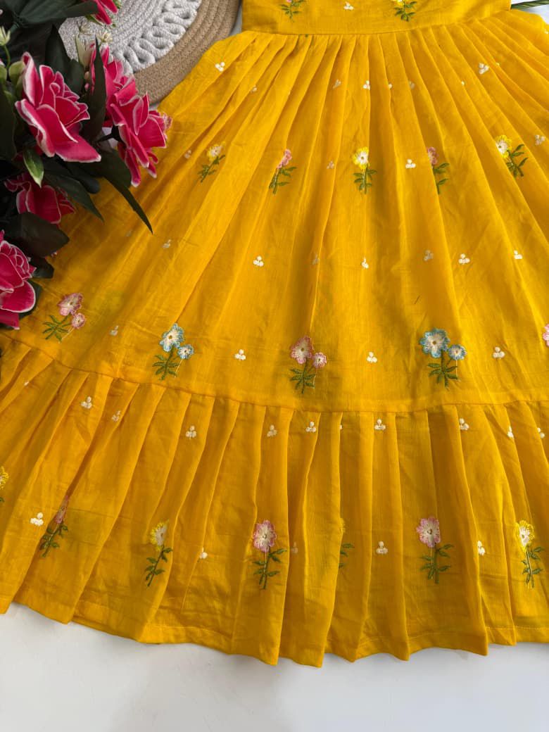 Kids travelling special Chanderi gowns
