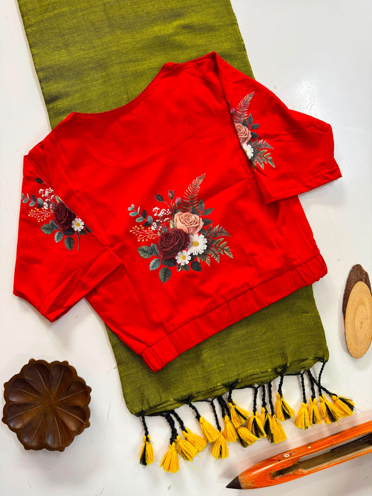 Handloom Khadi cotton saree with stretchable blouses