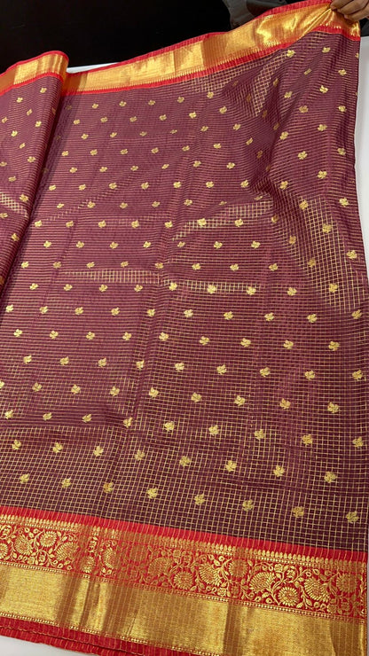 Classic Semi Vintage Saree Gadwal Checks