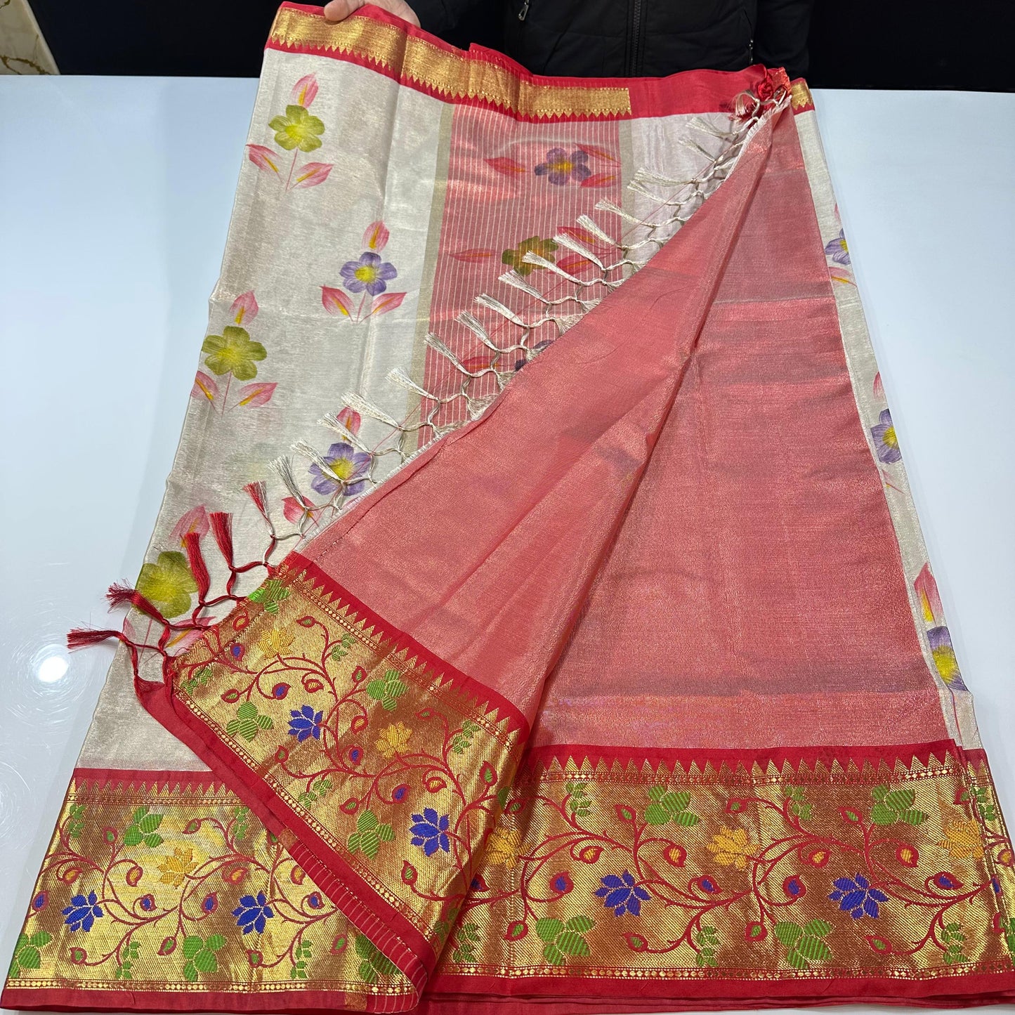 Semi pattu soft tissue weaving Paithani hand painted saree