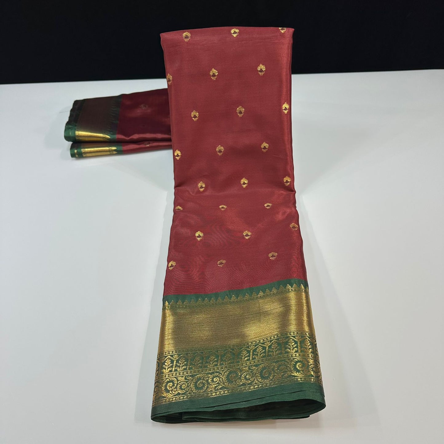 Vintage semi Gadwal traditional pattu sarees