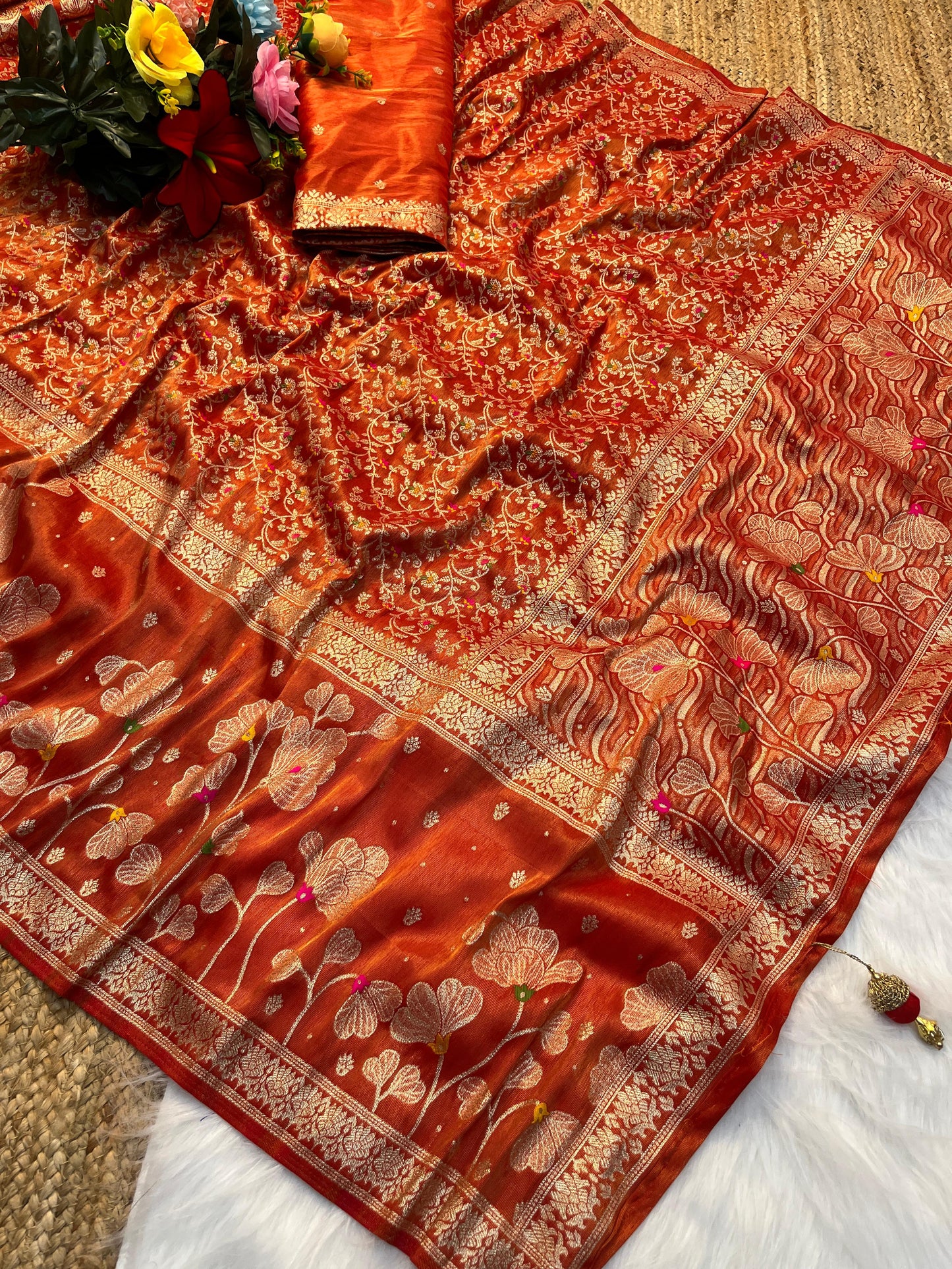 Soft Banarasi’s Katan tisuue silk classic sarees