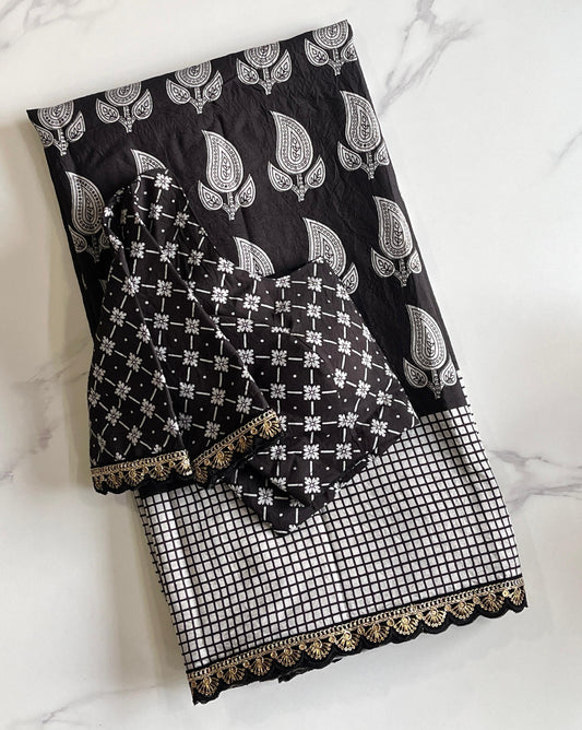 Mul cotton saree with stitched blouse